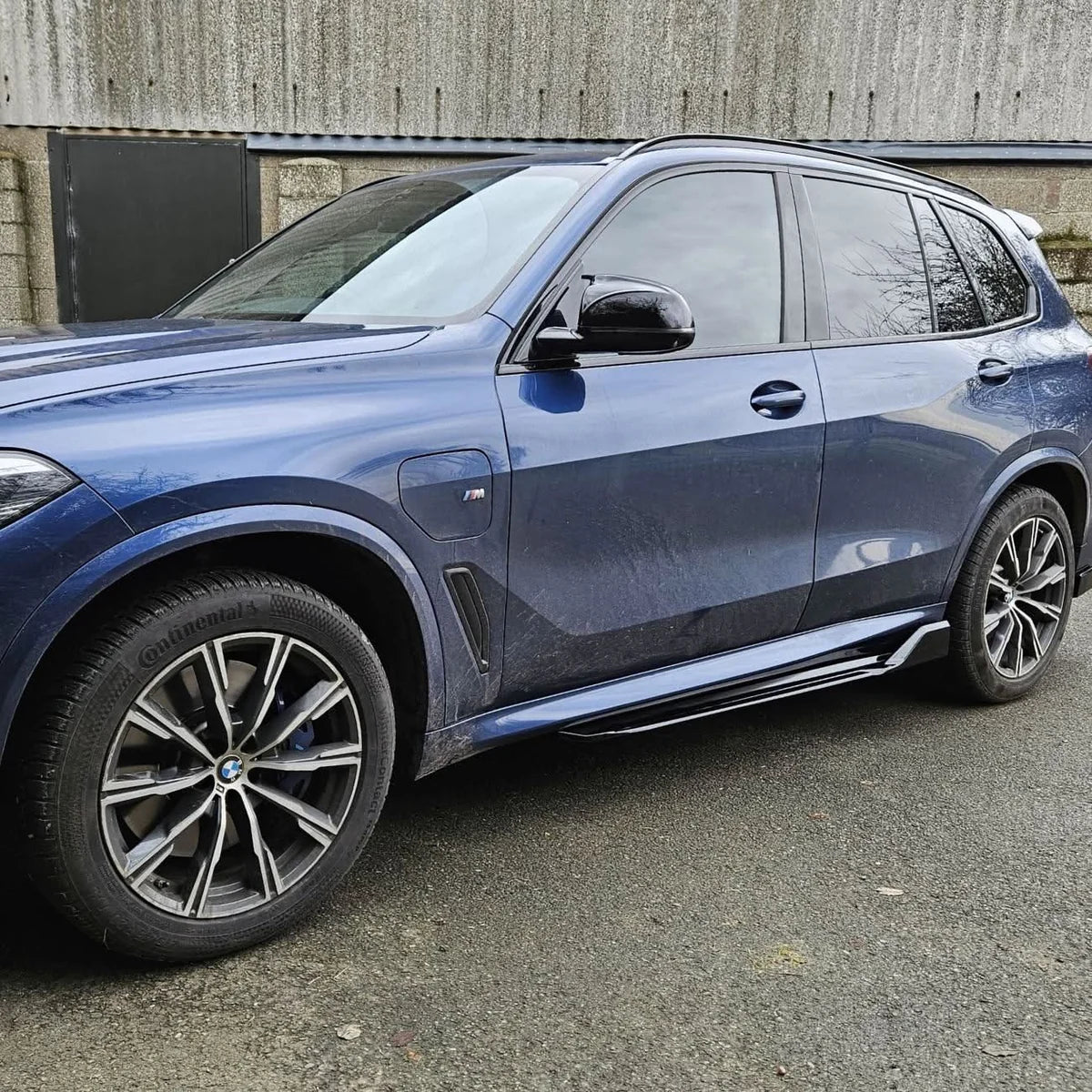 BMW X5 G05 X5M F95 Carbon Fibre Side Skirts (2019-2022)